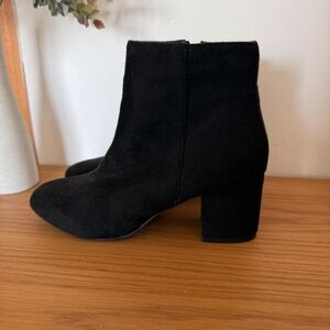 Boohoo Black Suede Heeled Boots